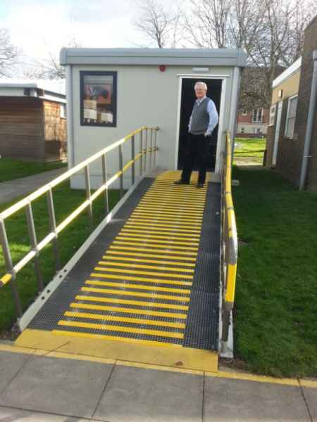 Mini Mesh GRP Grating and Non Slip Strips