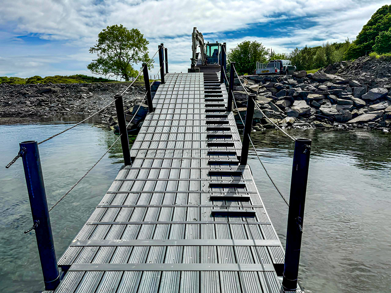 anti slip strips on decking access pontoon