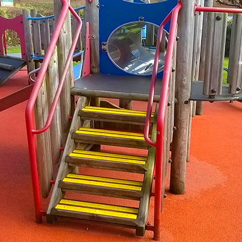 Our fine grit option is for more sensitive areas such as playgrounds, schools and college interior and exterior installations.