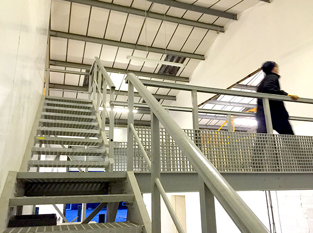 Designed to be long lasting with a high strength to weight ratio, gantry walkway installation.